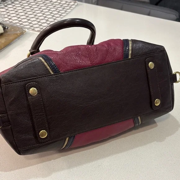 Coach Women's Burgundy and Black Ashley Satchel Pristine condition - Picture 4 of 6